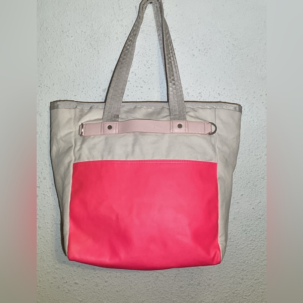 Lululemon Get Zen’d tote/gym bag